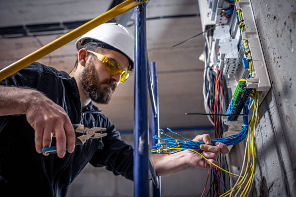Best Electrician Near Me  in Groesbeck, OH